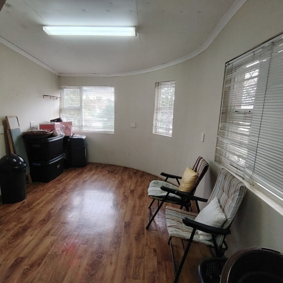 4 Bedroom Property for Sale in Berea Eastern Cape